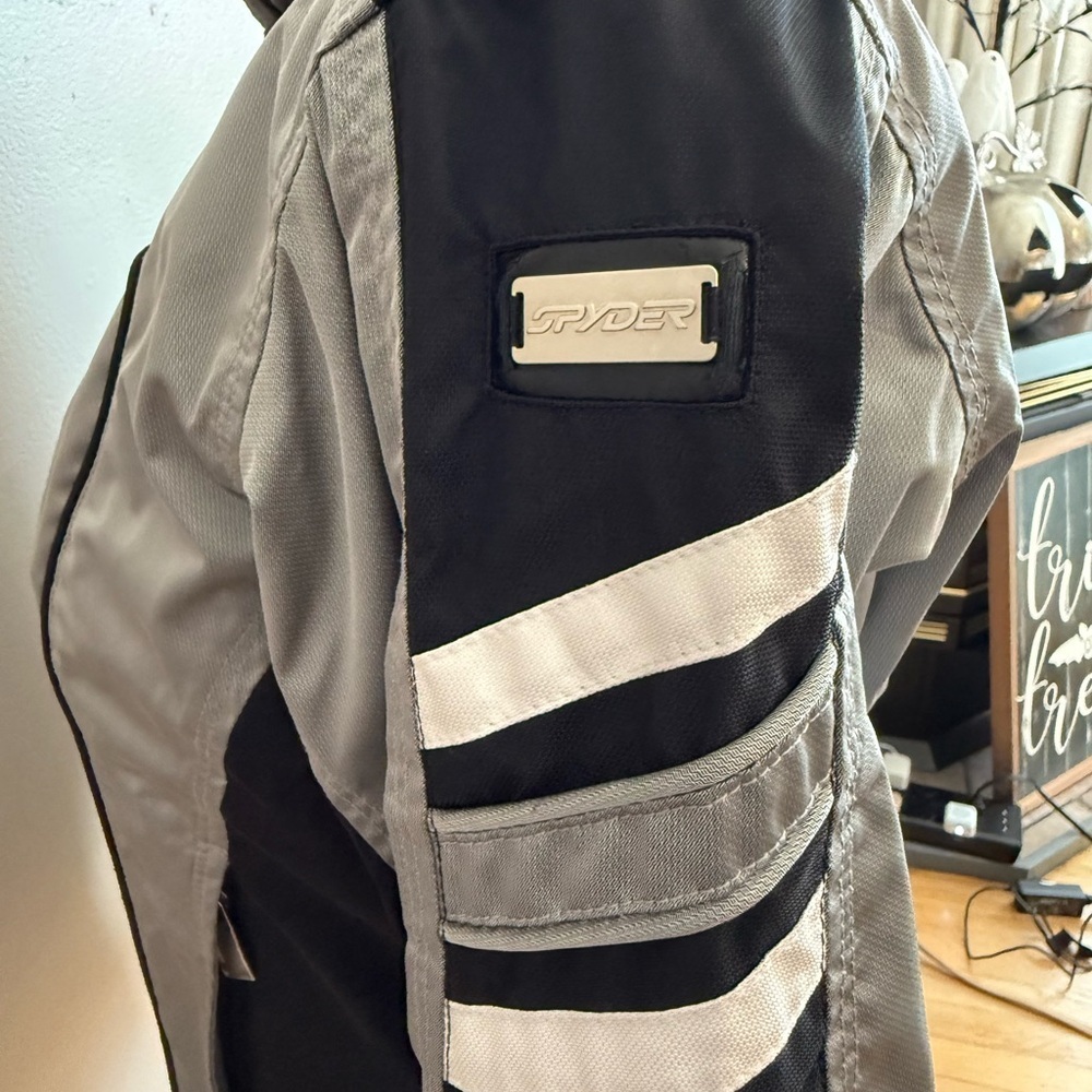 Spyder Women's Silver and Black Ski Jacket - Picture 4 of 11